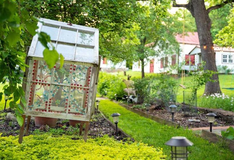 ベッドアンドブレックファースト South Court Inn