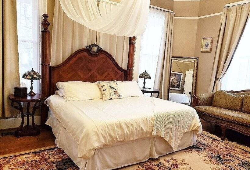 ベッドアンドブレックファースト South Court Inn