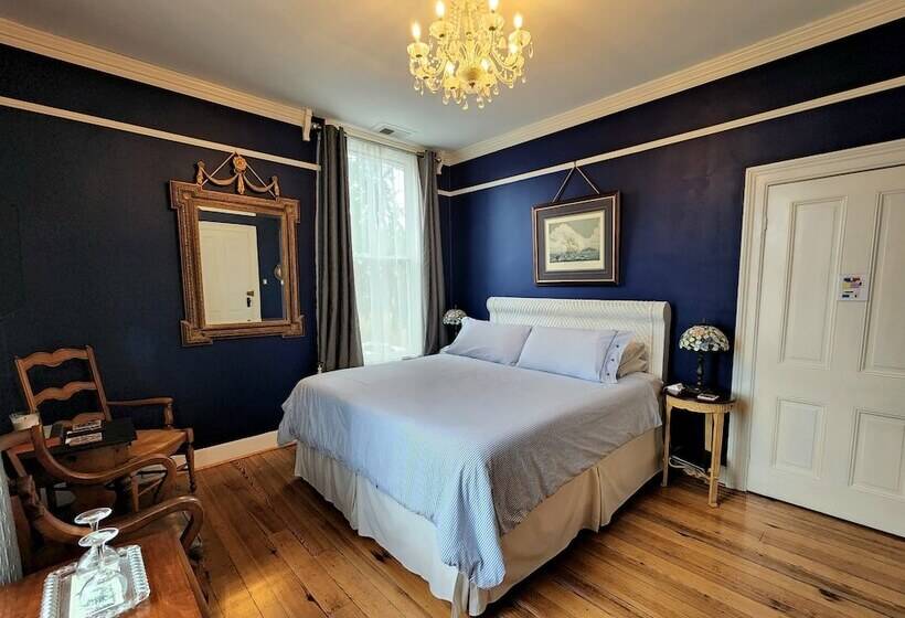 ベッドアンドブレックファースト South Court Inn