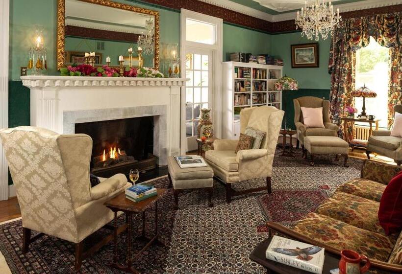 ベッドアンドブレックファースト South Court Inn