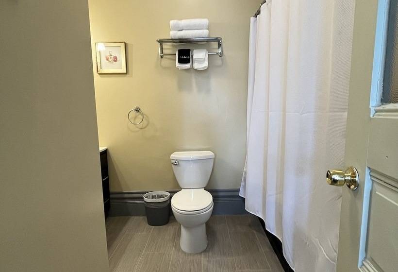 住宿加早餐  Stone Gables Inn