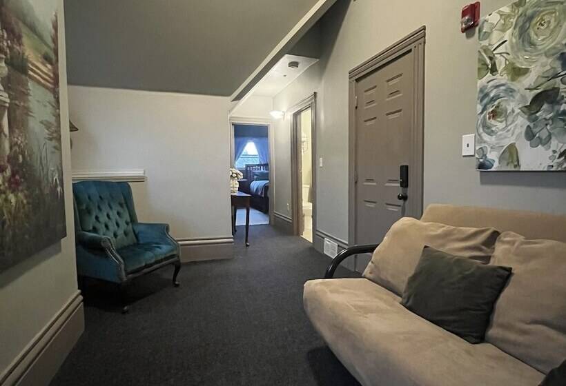 住宿加早餐  Stone Gables Inn