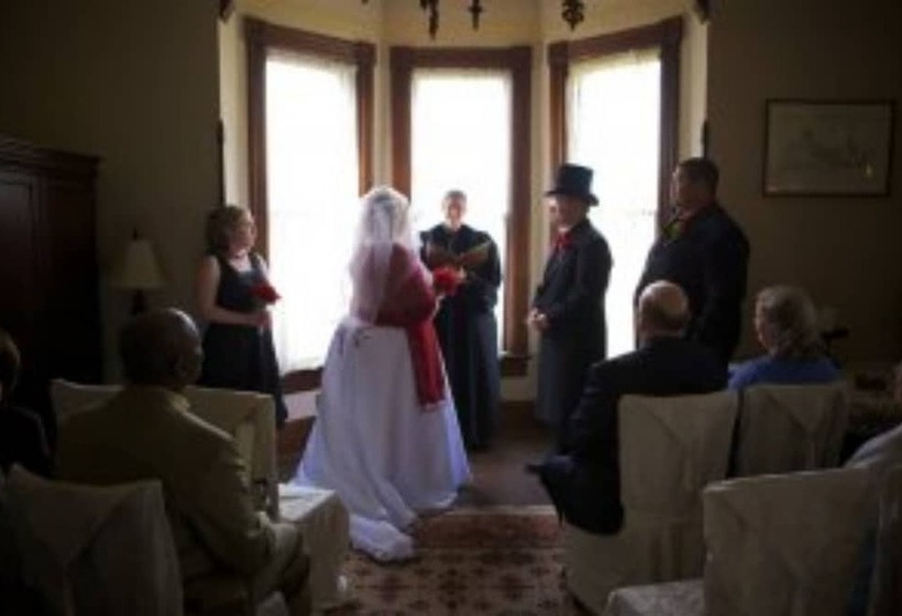 مبيت وإفطار Swantown Inn