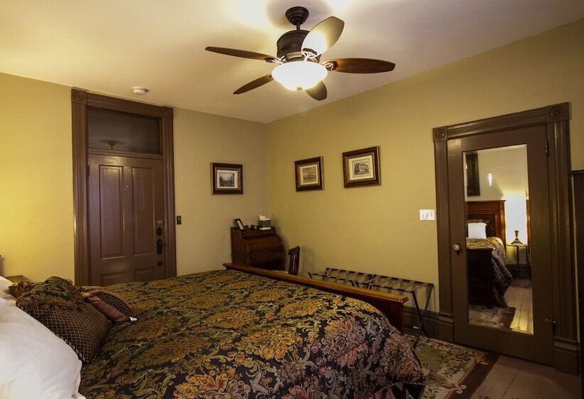 مبيت وإفطار Swantown Inn