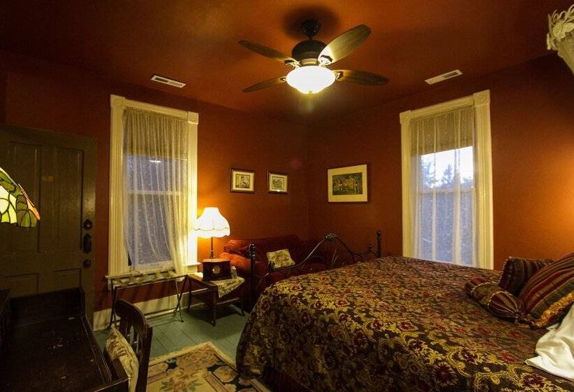 مبيت وإفطار Swantown Inn