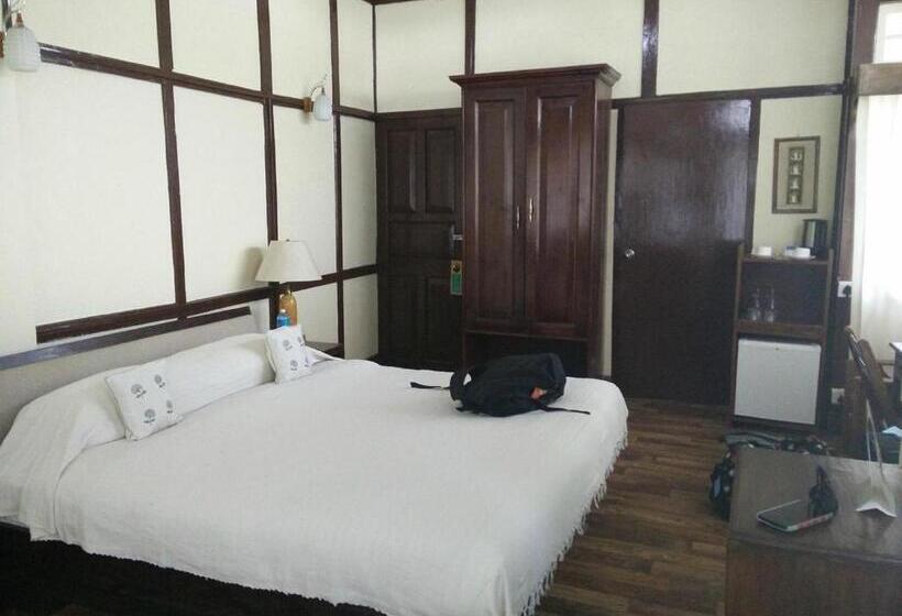 Cafe Shillong Bed And Breakfast