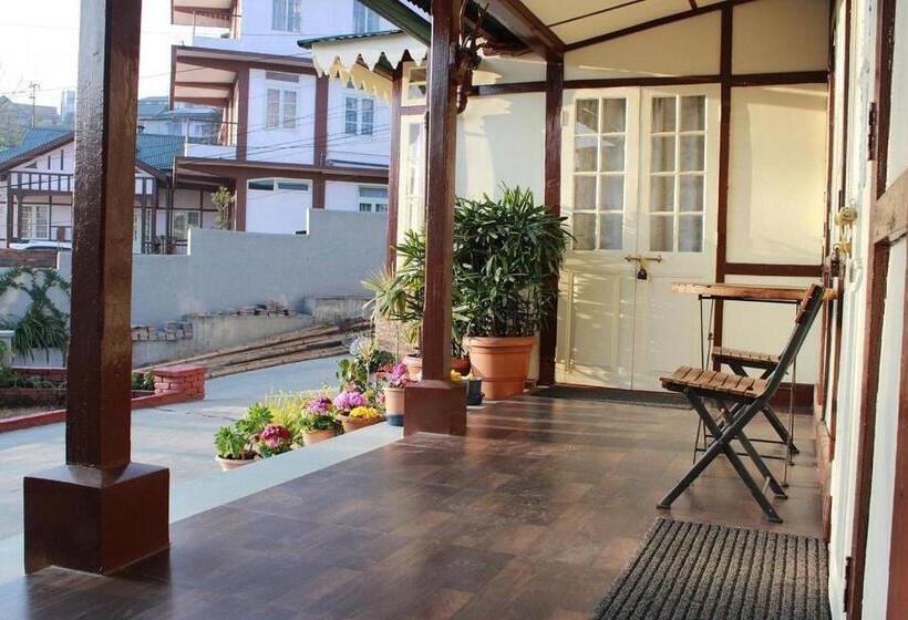 Cafe Shillong Bed And Breakfast