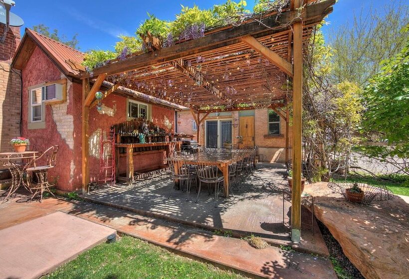 Cali Cochitta Vacation Rentals