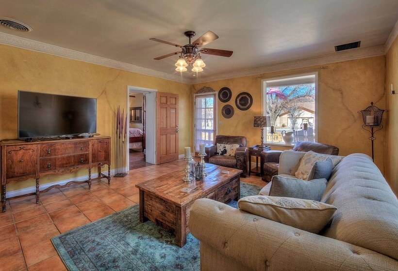 Cali Cochitta Vacation Rentals