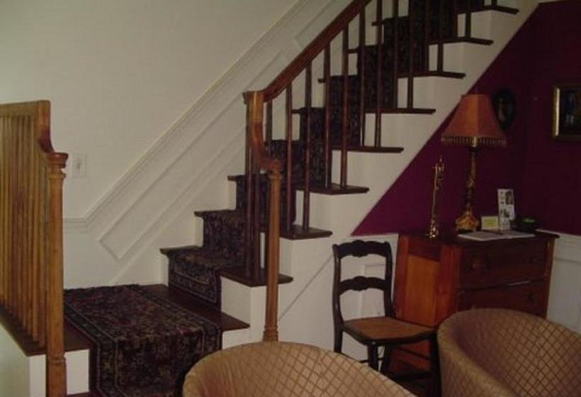 Cranberry Manor Bed And Breakfast Cape Cod