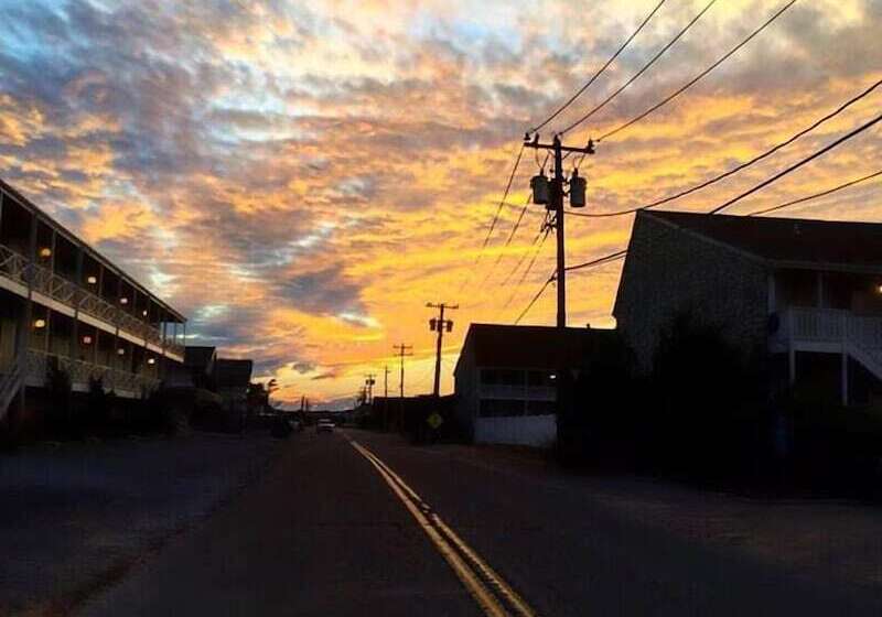 Daunts Albatross Motel