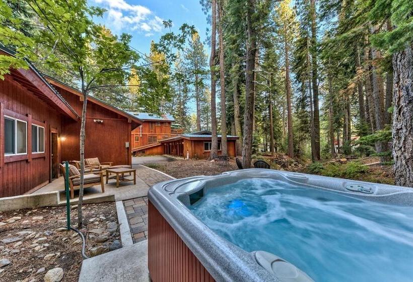 צימר Donner Lake Inn