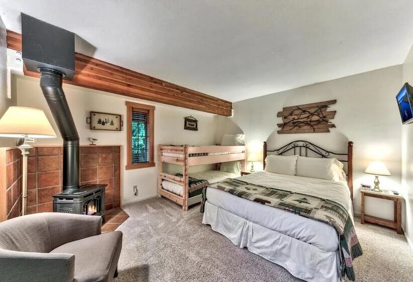 צימר Donner Lake Inn