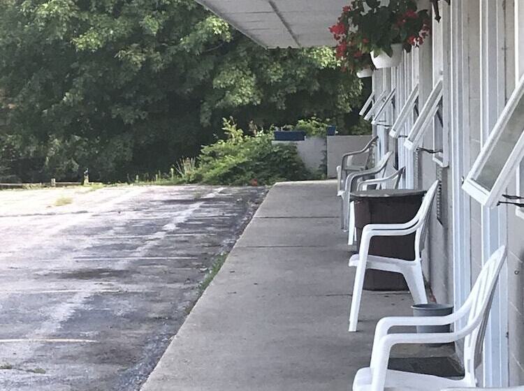 The Last Resort Motel