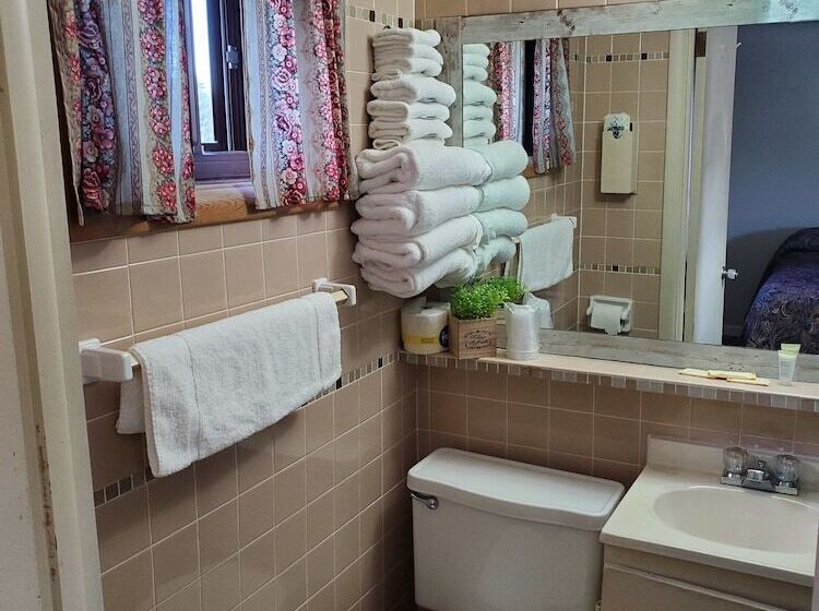 The Last Resort Motel