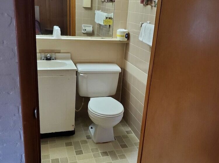 The Last Resort Motel