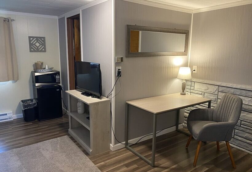 The Last Resort Motel