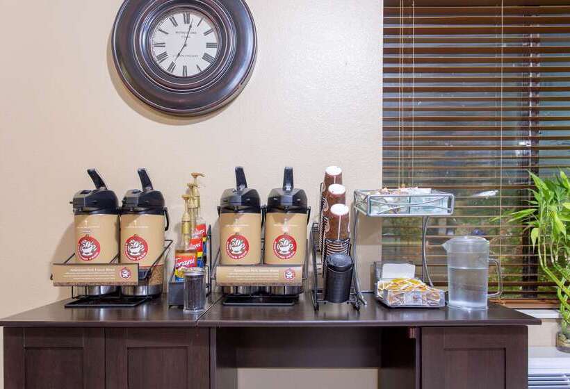 فندق Americinn By Wyndham Black River Falls I 94 On Atv Trail