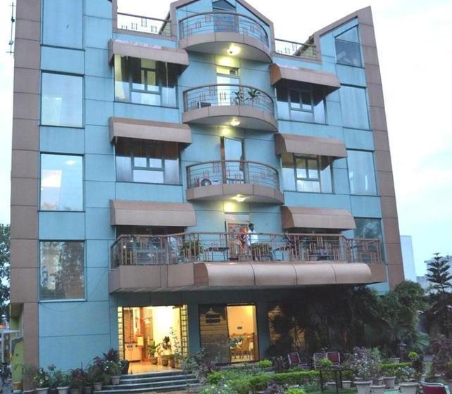 בית מלון כפרי Amrit Regency