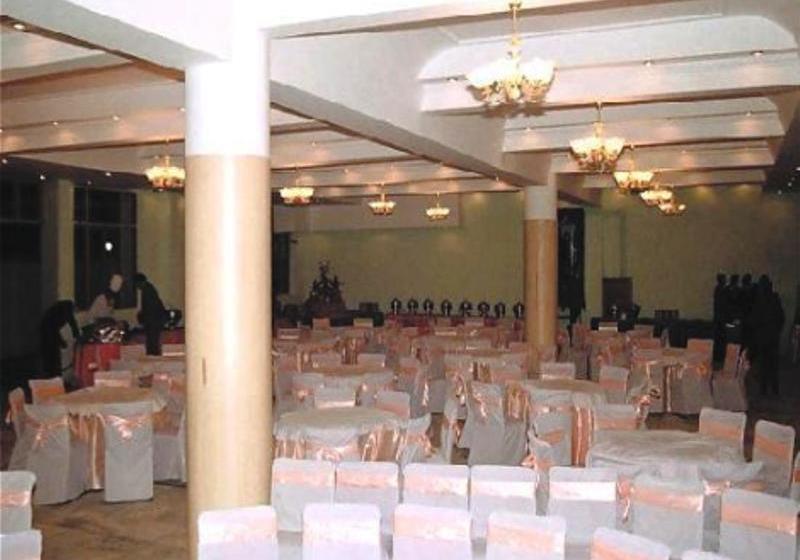 בית מלון כפרי Amrit Regency