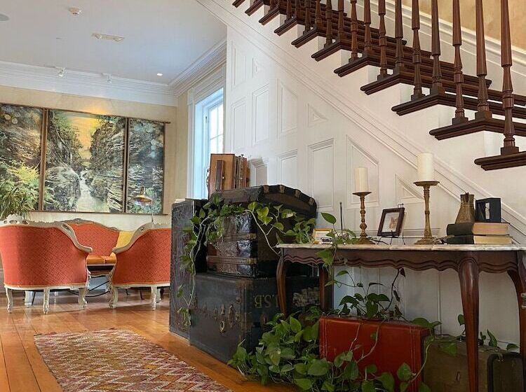 فندق Argos Inn   Ithaca S Boutique