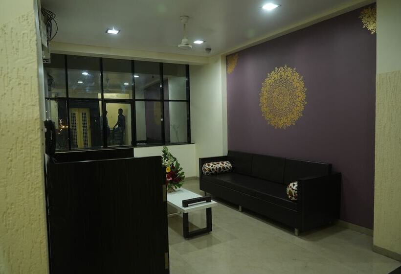 호텔 Avon International