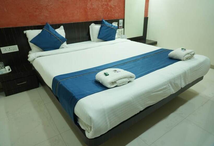 호텔 Avon International