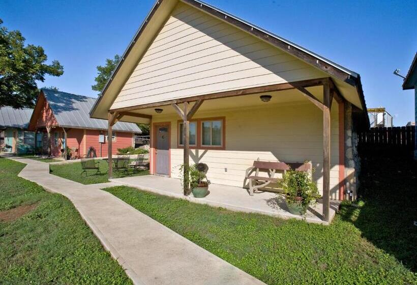 ホテル Blanco Riverside Cottages