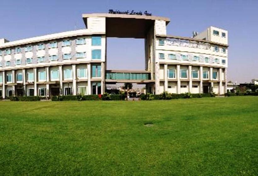 호텔 Brijwasi Lands Inn