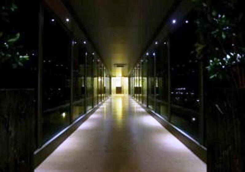 호텔 Brijwasi Lands Inn