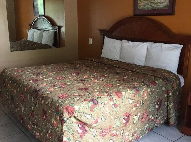 בית מלון כפרי Budget Inn And Suites