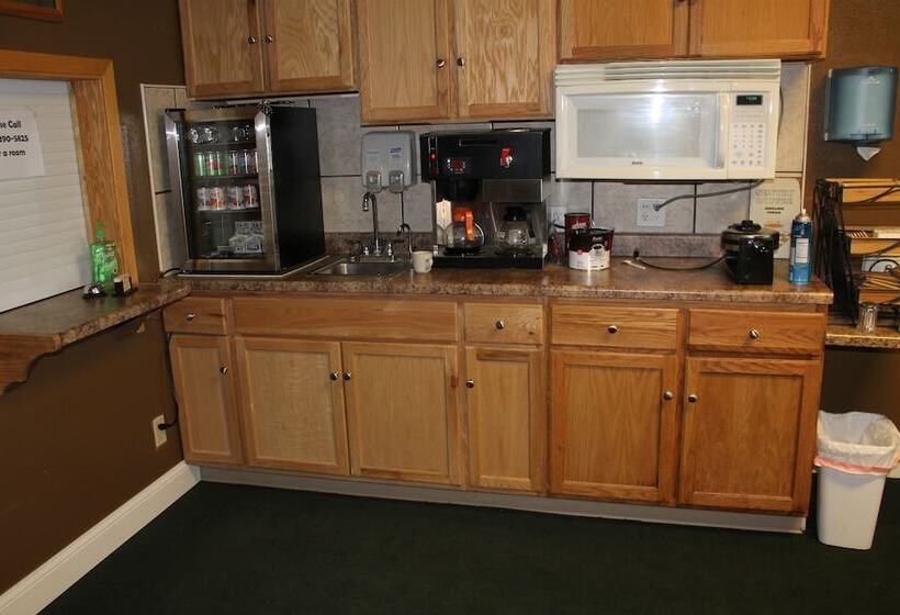 فندق Country Inn