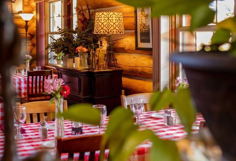 בית מלון כפרי Dodge Peak Lodge