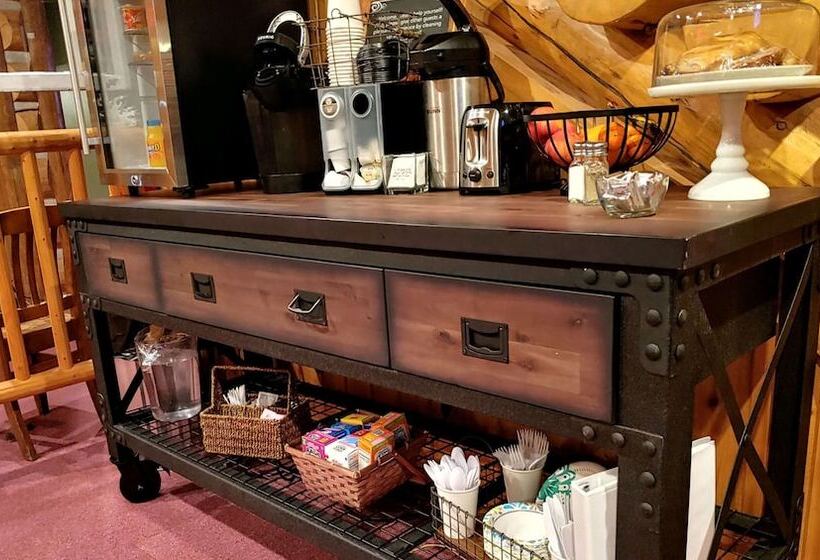 בית מלון כפרי Dodge Peak Lodge