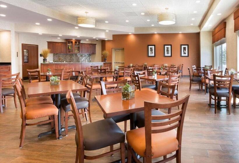 Drury Plaza Hotel Mt Vernon