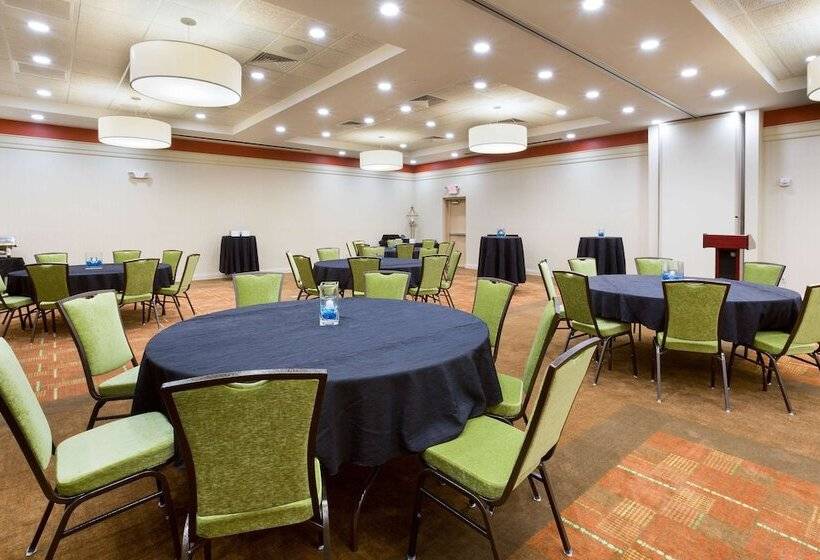 Drury Plaza Hotel Mt Vernon