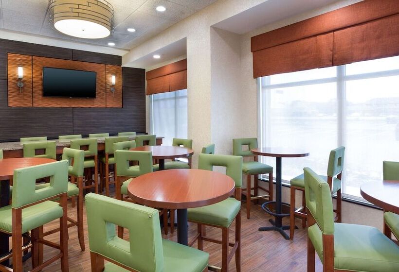 Drury Plaza Hotel Mt Vernon