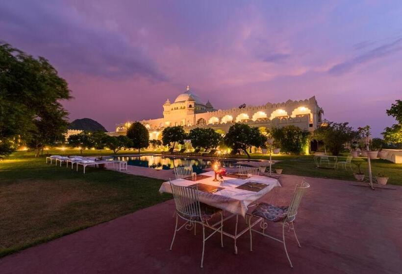 هتل Gulaab Niwaas Palace