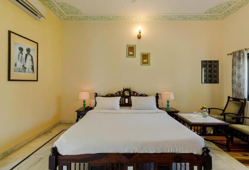 هتل Gulaab Niwaas Palace