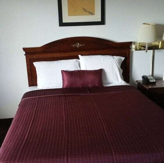 فندق Hoosier Inn  Portland