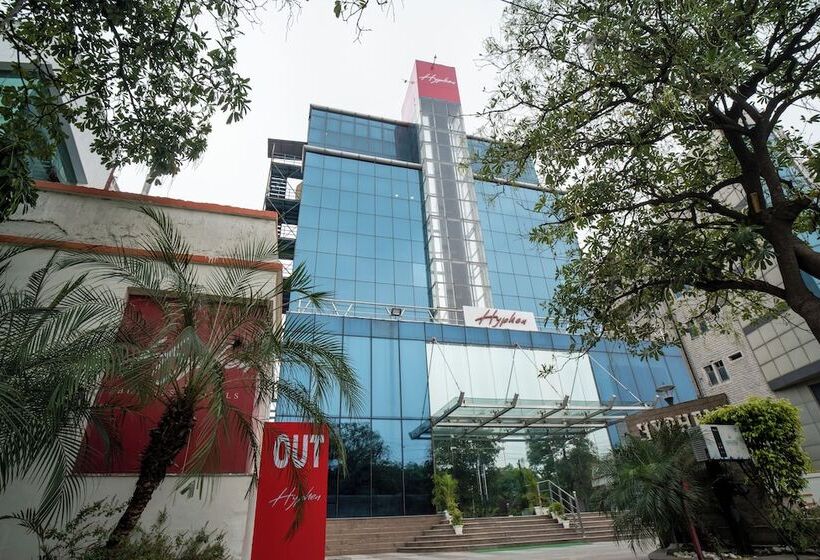 فندق Hyphen Business