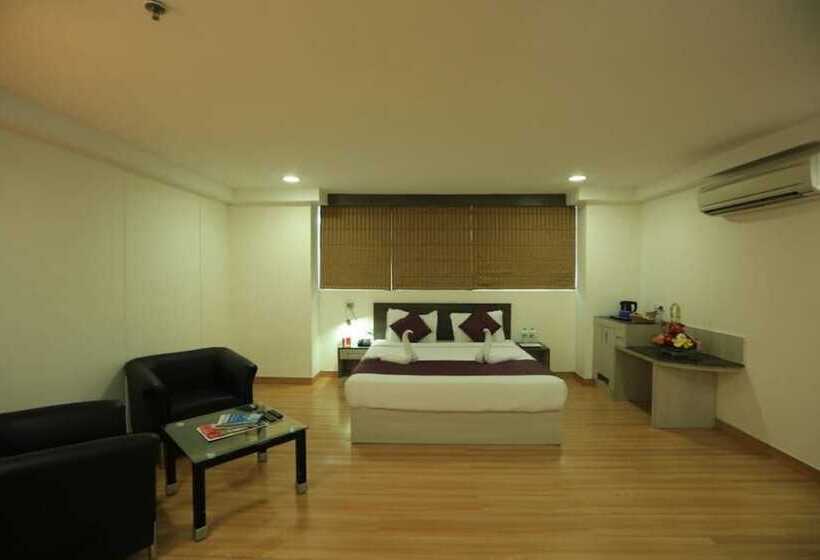 فندق Hyphen Business