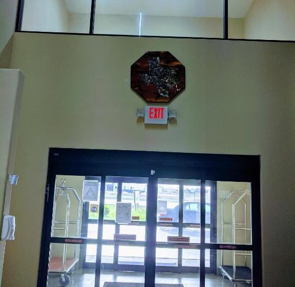 호텔 Karnes City Lodge By Oyo Hwy 181