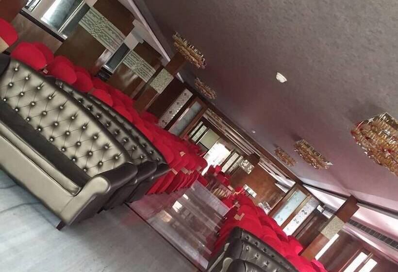 酒店 Kridha Residency Opposite Prem Mandir Vrindavan