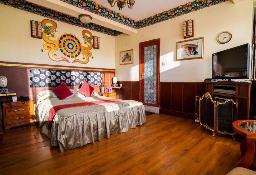 هتل Little Tibet Resort Mall Road