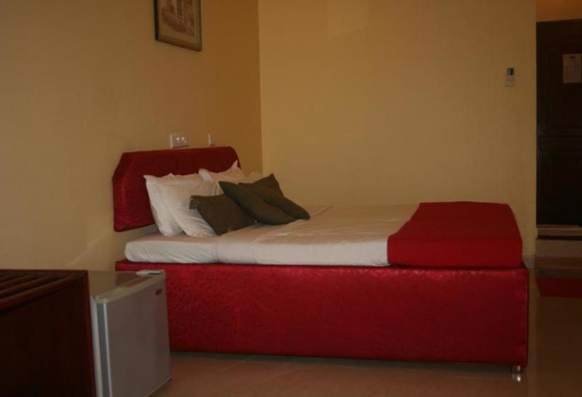 فندق Mascot Beach Resort