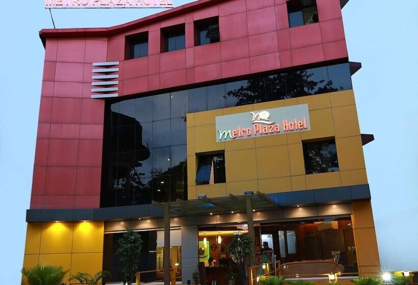 Metro Plaza Hotel By Rak Rooms, Mangaluru