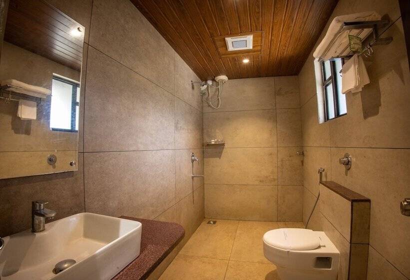 Metro Plaza Hotel By Rak Rooms, Mangaluru