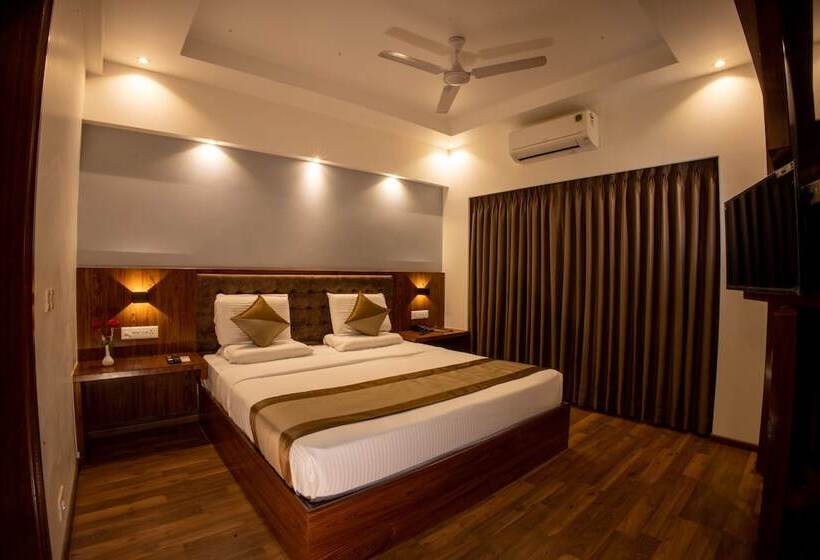Metro Plaza Hotel By Rak Rooms, Mangaluru