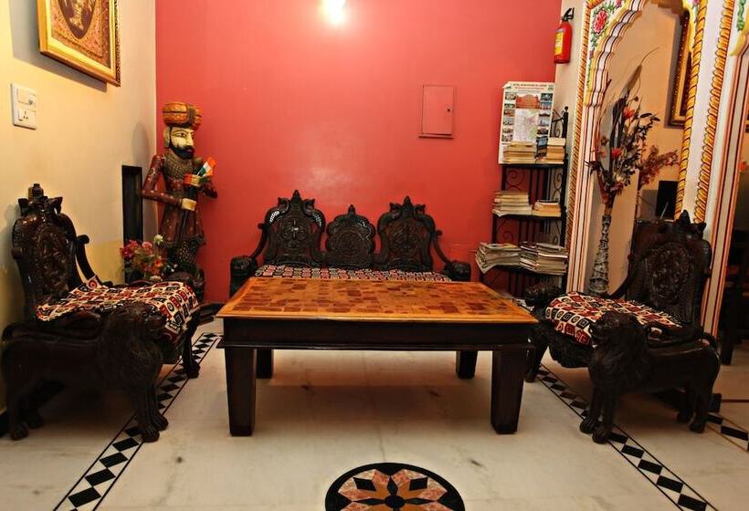 فندق Moonlight Homestay & Hostel